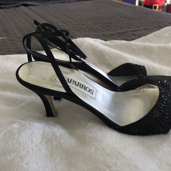 Black beaded ankle strap heels 7-1/2 - Picture 2 of 4
